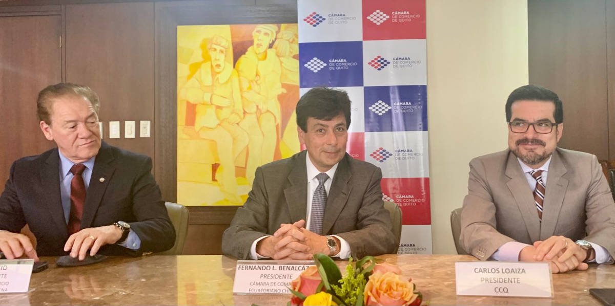 Firma del Convenio de Colaboración entre la CCQ y la CCECH