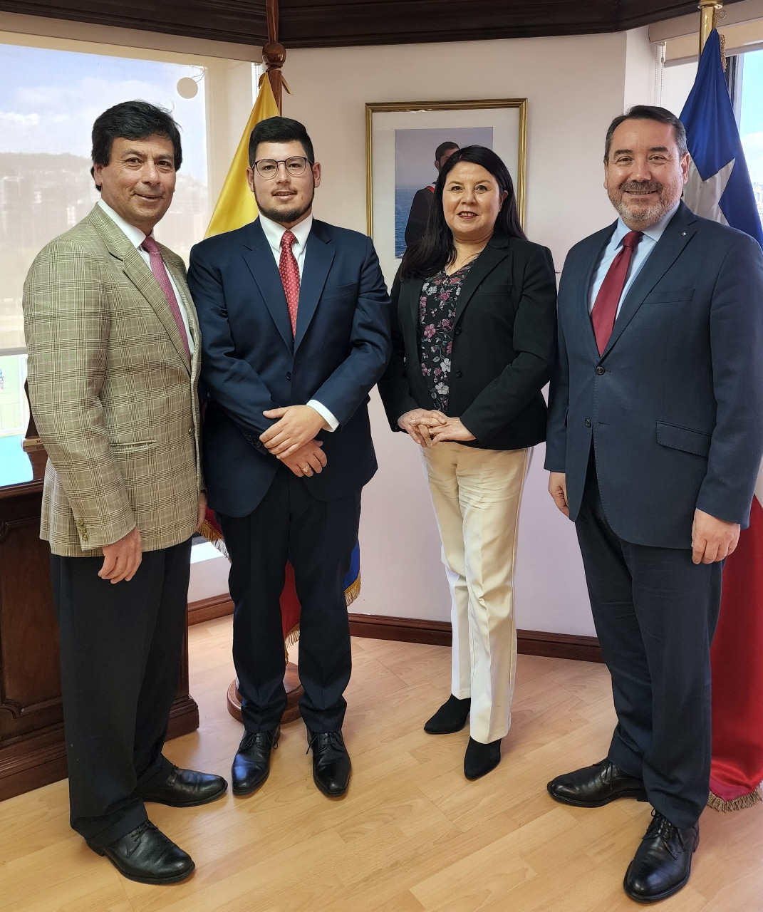 Encuentro con el Embajador de Chile en Ecuador
