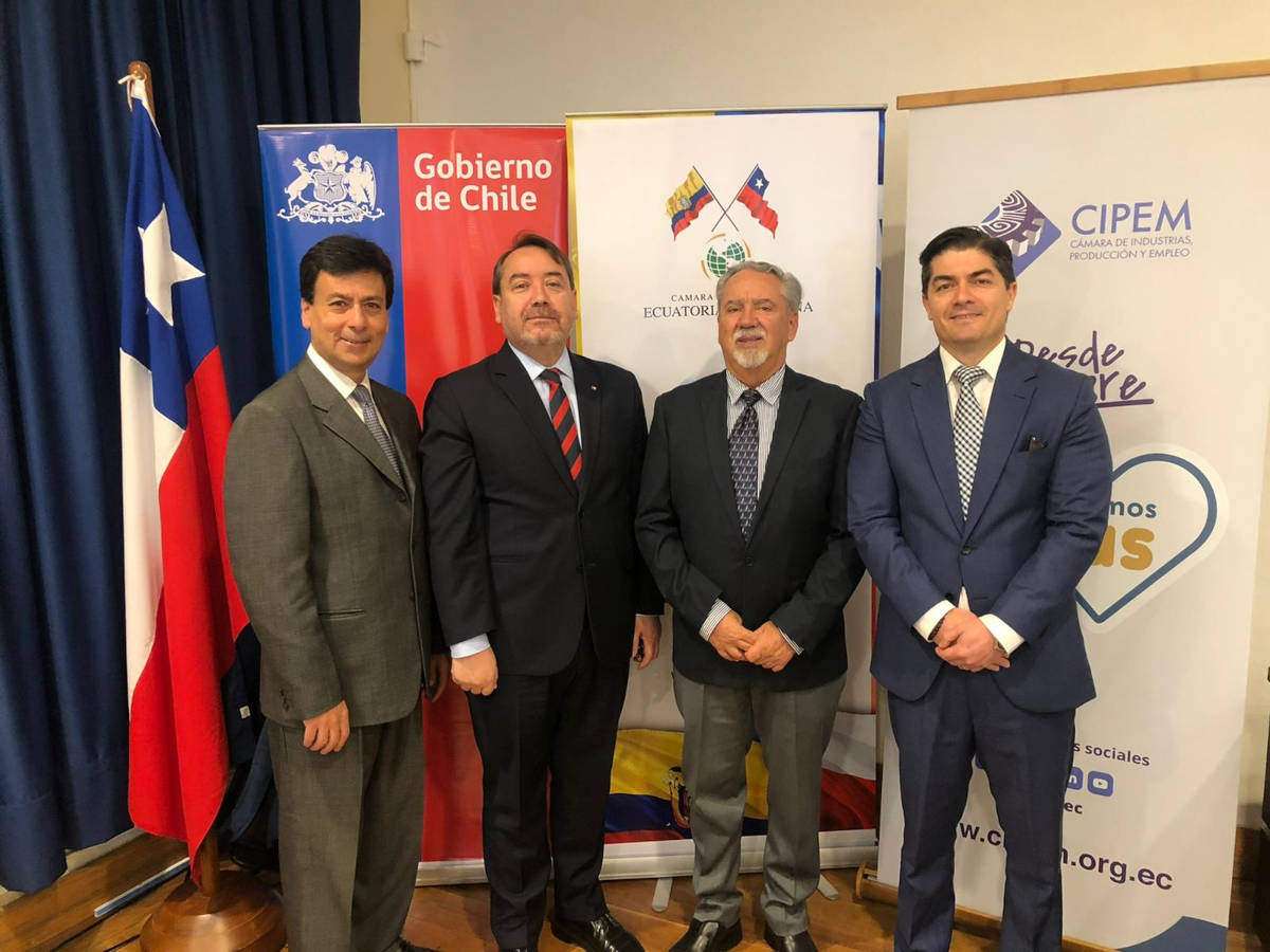 Convenio de Colaboración entre la CIPEM y la CCECH