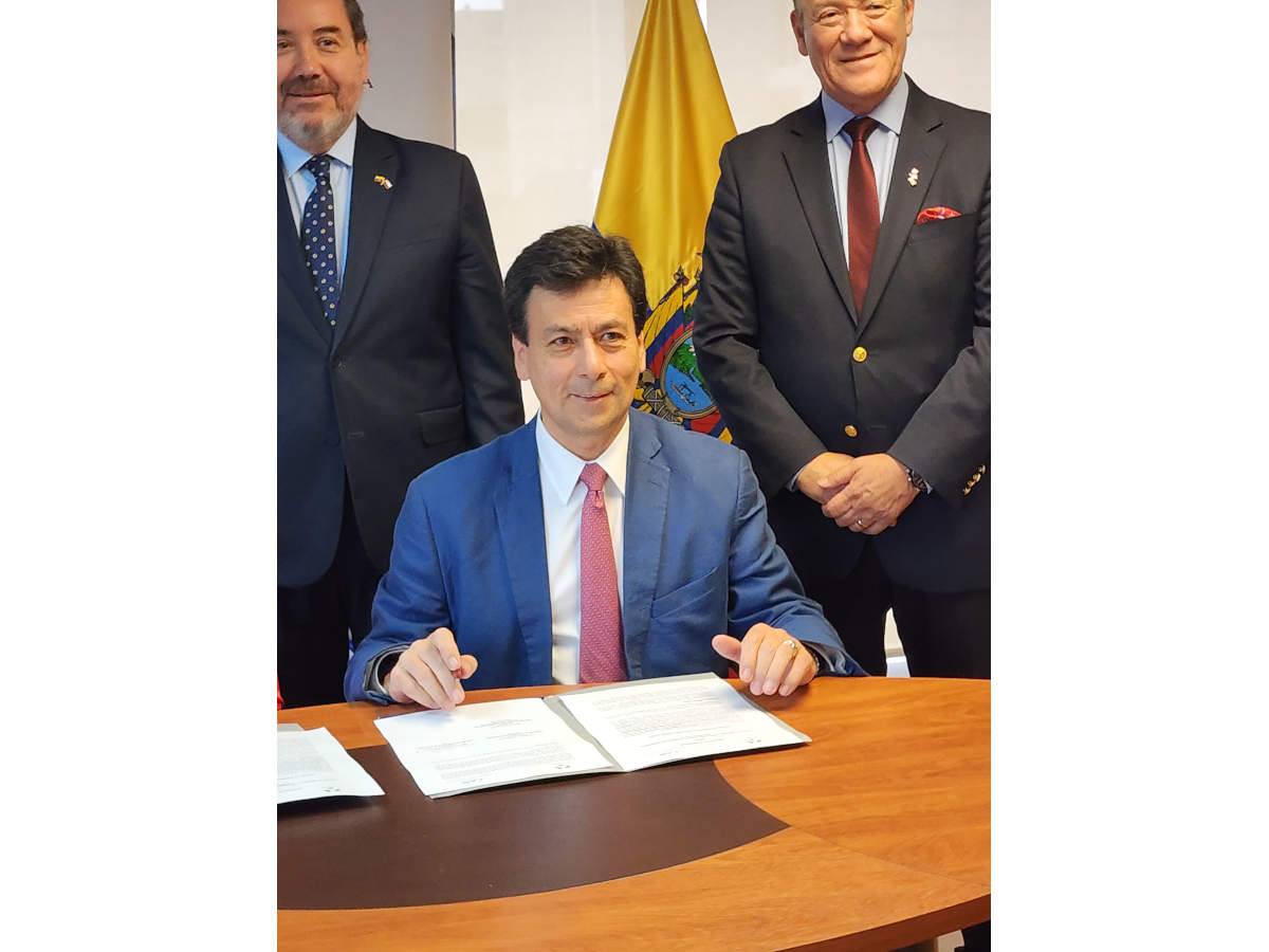 Cámaras de Comercio Ecuatoriano Chilena y de Santiago firman convenio de colaboración para promover mecanismos de resolución de controversias