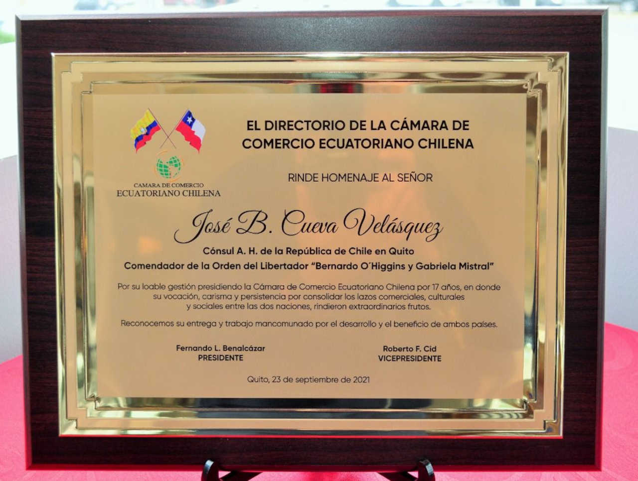 Placa Homenaje
